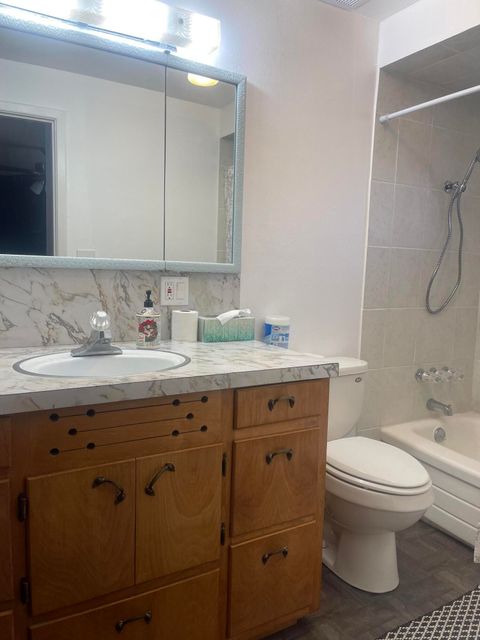 Tiny photo for 1735 Chinchalla Way, Klamath Falls, OR 97603 (MLS # 220211259)