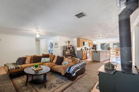 Tiny photo for 15931 Mt View Lane, La Pine, OR 97739 (MLS # 220218598)