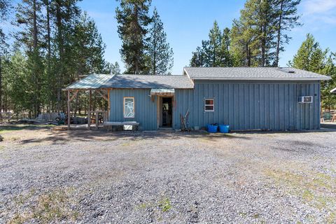 Tiny photo for 15931 Mt View Lane, La Pine, OR 97739 (MLS # 220218598)