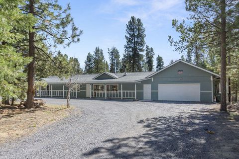 Tiny photo for 15931 Mt View Lane, La Pine, OR 97739 (MLS # 220218598)