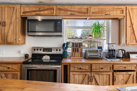 Tiny photo for 15931 Mt View Lane, La Pine, OR 97739 (MLS # 220218598)