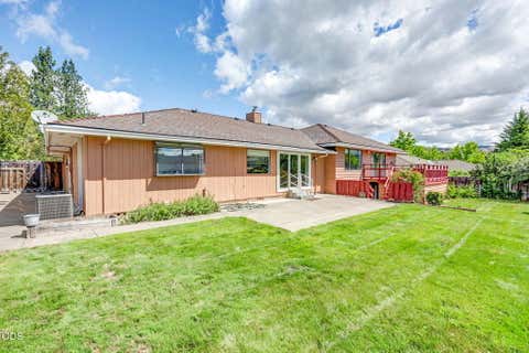 Tiny photo for 2774 Jessica Circle, Medford, OR 97504 (MLS # 220223047)