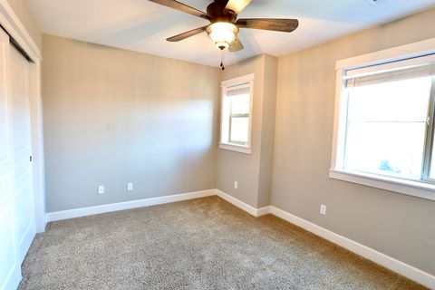 Tiny photo for 2773 NW Greenwood Avenue, Redmond, OR 97756 (MLS # 220217307)