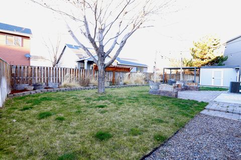 Tiny photo for 2773 NW Greenwood Avenue, Redmond, OR 97756 (MLS # 220217307)