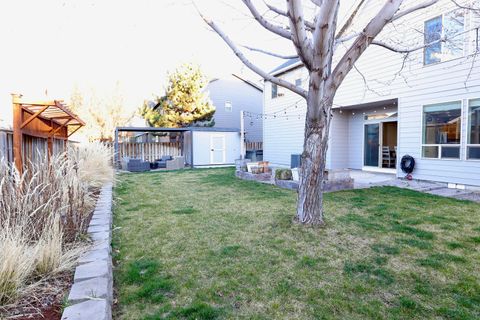 Tiny photo for 2773 NW Greenwood Avenue, Redmond, OR 97756 (MLS # 220217307)