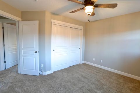 Tiny photo for 2773 NW Greenwood Avenue, Redmond, OR 97756 (MLS # 220217307)