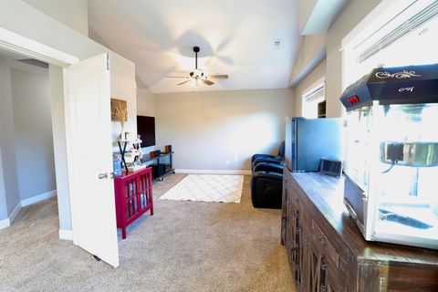 Tiny photo for 2773 NW Greenwood Avenue, Redmond, OR 97756 (MLS # 220217307)