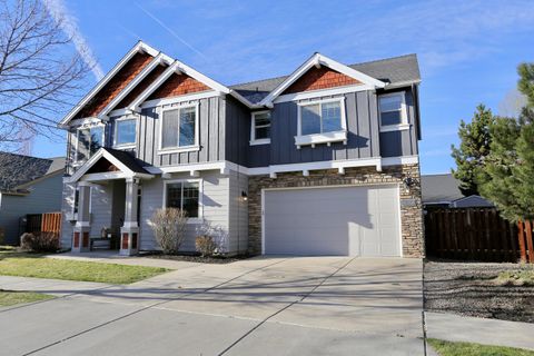 Photo of 2773 NW Greenwood Avenue, Redmond, OR 97756 (MLS # 220217307)