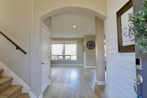 Tiny photo for 2773 NW Greenwood Avenue, Redmond, OR 97756 (MLS # 220217307)