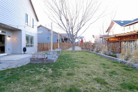 Tiny photo for 2773 NW Greenwood Avenue, Redmond, OR 97756 (MLS # 220217307)
