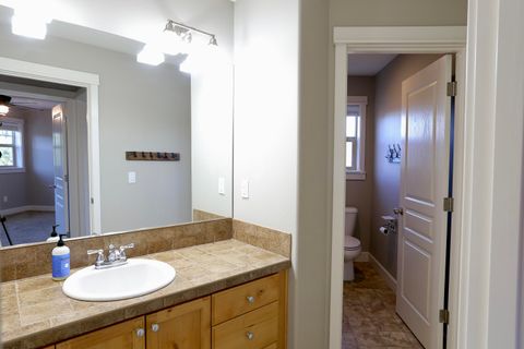 Tiny photo for 2773 NW Greenwood Avenue, Redmond, OR 97756 (MLS # 220217307)