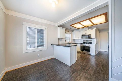 Tiny photo for 563 Rock - 152 Maple Street, Ashland, OR 97520 (MLS # 220212536)