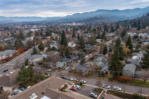 Tiny photo for 563 Rock - 152 Maple Street, Ashland, OR 97520 (MLS # 220212536)