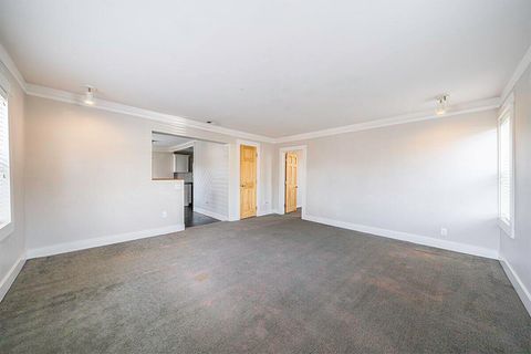 Tiny photo for 563 Rock - 152 Maple Street, Ashland, OR 97520 (MLS # 220212536)