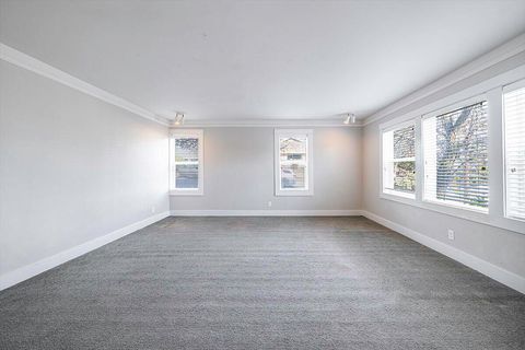 Tiny photo for 563 Rock - 152 Maple Street, Ashland, OR 97520 (MLS # 220212536)