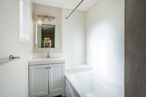 Tiny photo for 563 Rock - 152 Maple Street, Ashland, OR 97520 (MLS # 220212536)