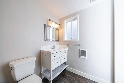 Tiny photo for 563 Rock - 152 Maple Street, Ashland, OR 97520 (MLS # 220212536)