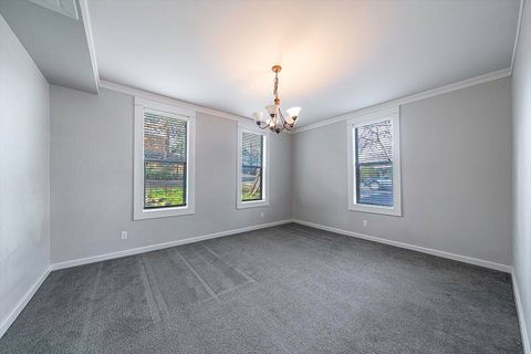 Tiny photo for 563 Rock - 152 Maple Street, Ashland, OR 97520 (MLS # 220212536)