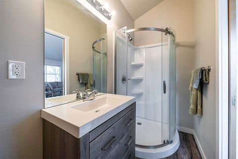 Tiny photo for 563 Rock - 152 Maple Street, Ashland, OR 97520 (MLS # 220212536)