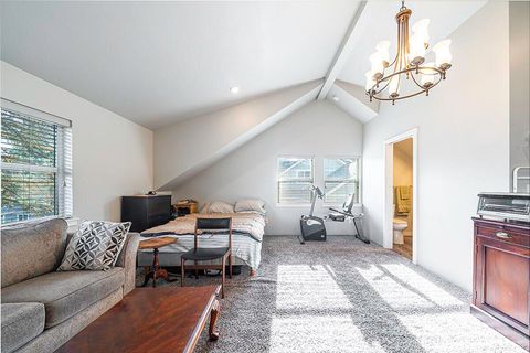 Tiny photo for 563 Rock - 152 Maple Street, Ashland, OR 97520 (MLS # 220212536)