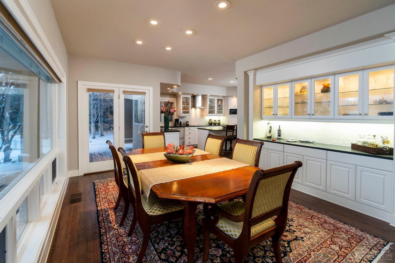 Broken Top - Residential