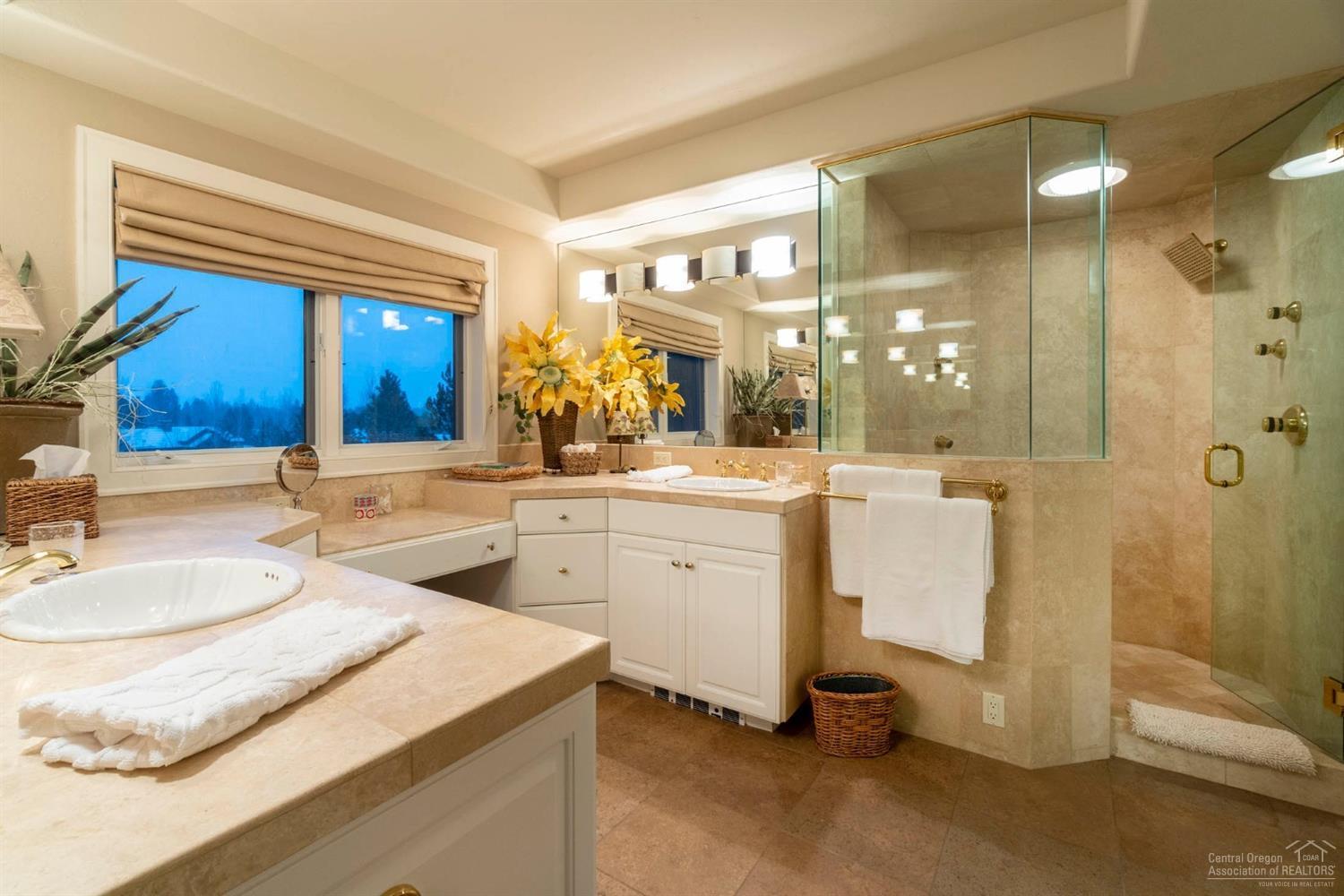 Broken Top - Residential