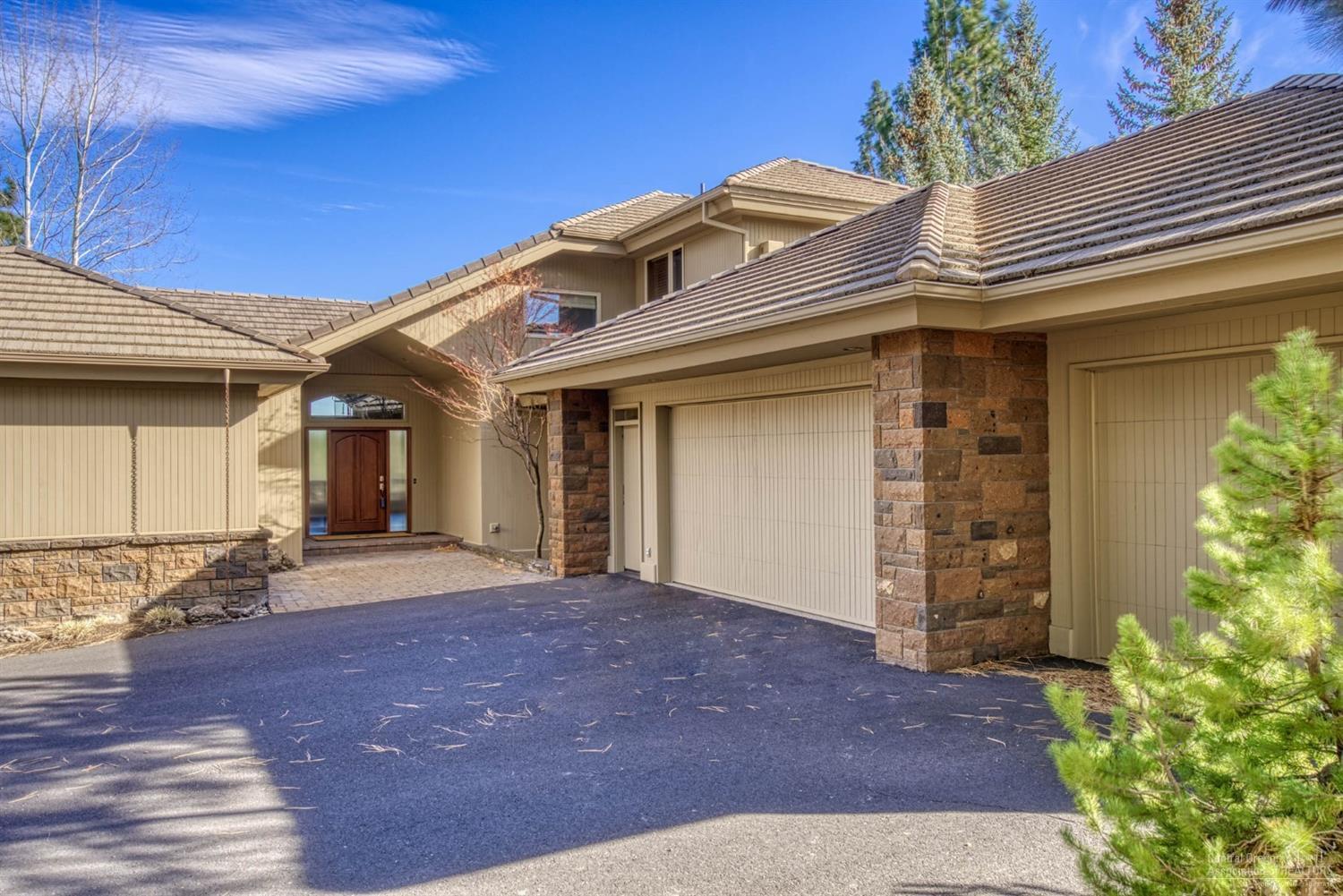 Broken Top - Residential