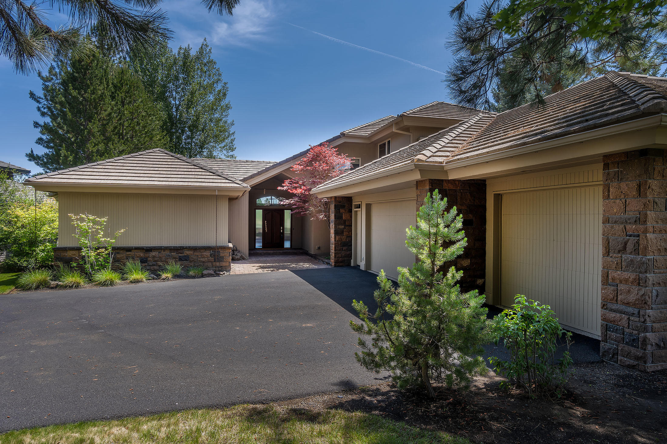 Broken Top - Residential