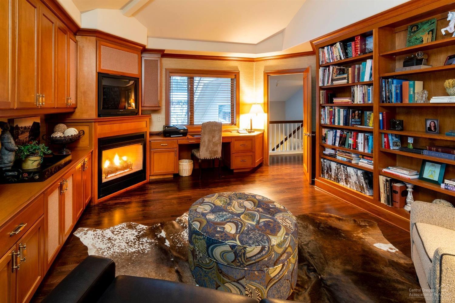 Broken Top - Residential