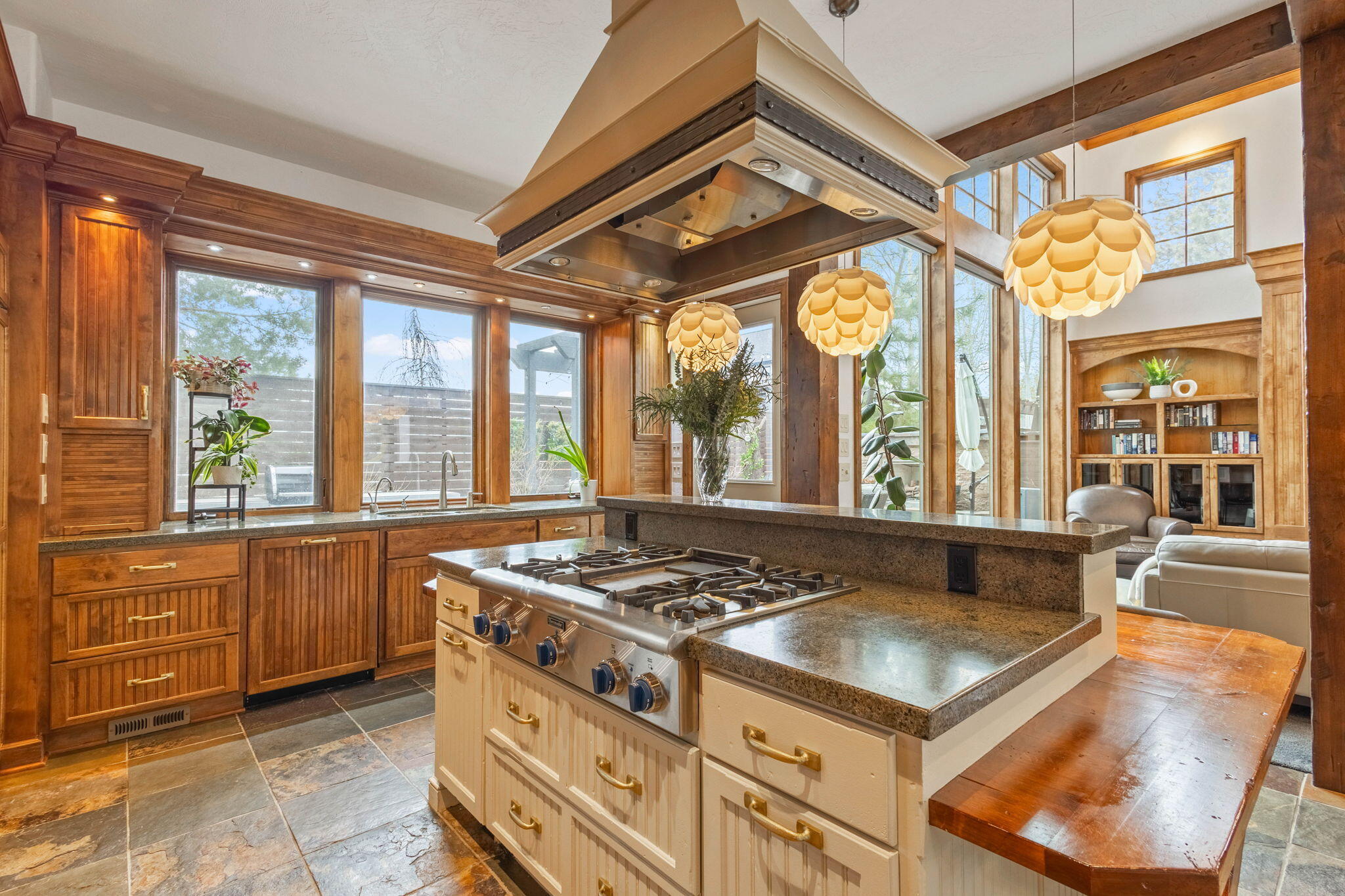 Three Pines - Residential