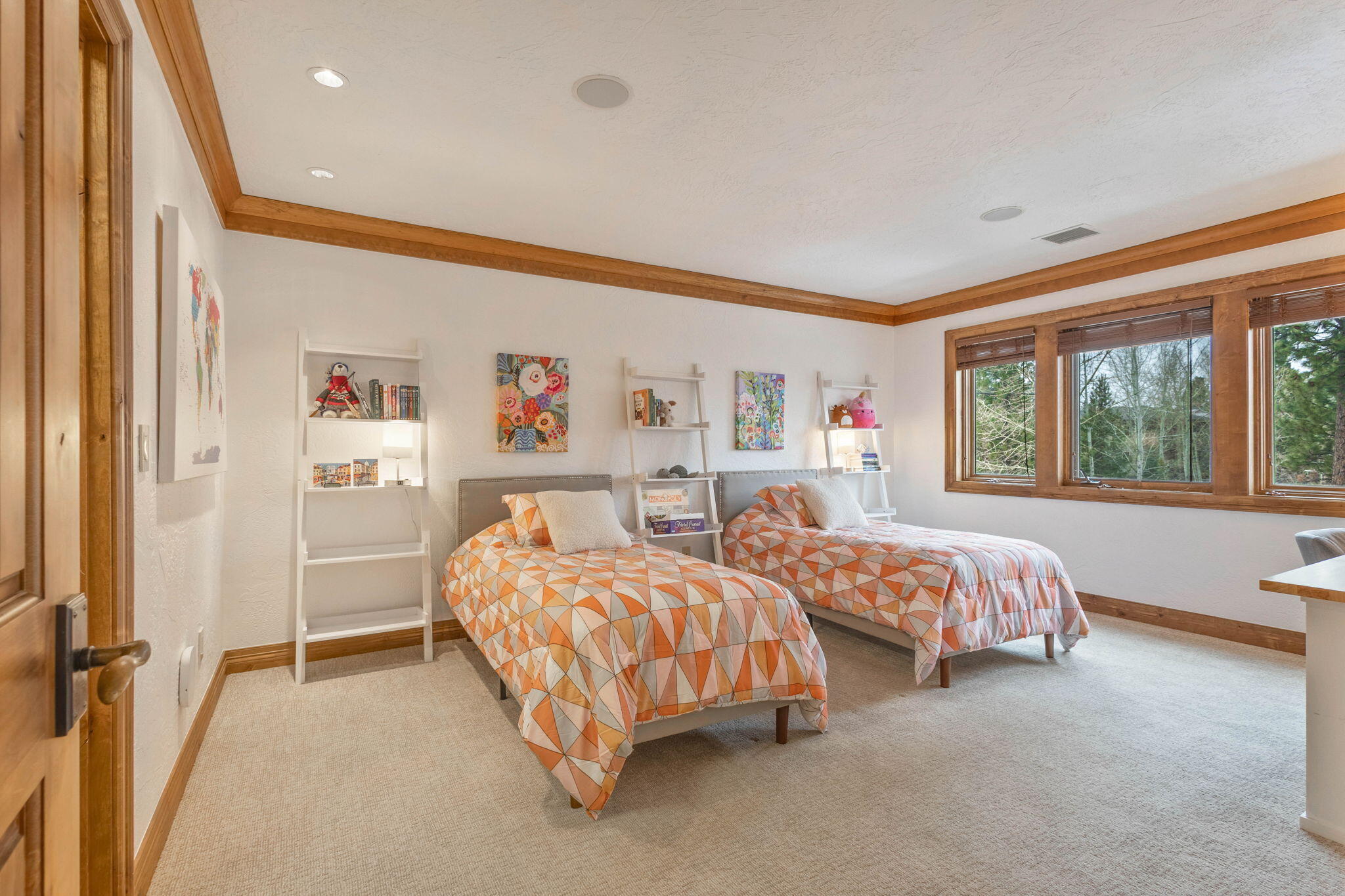 Three Pines - Residential