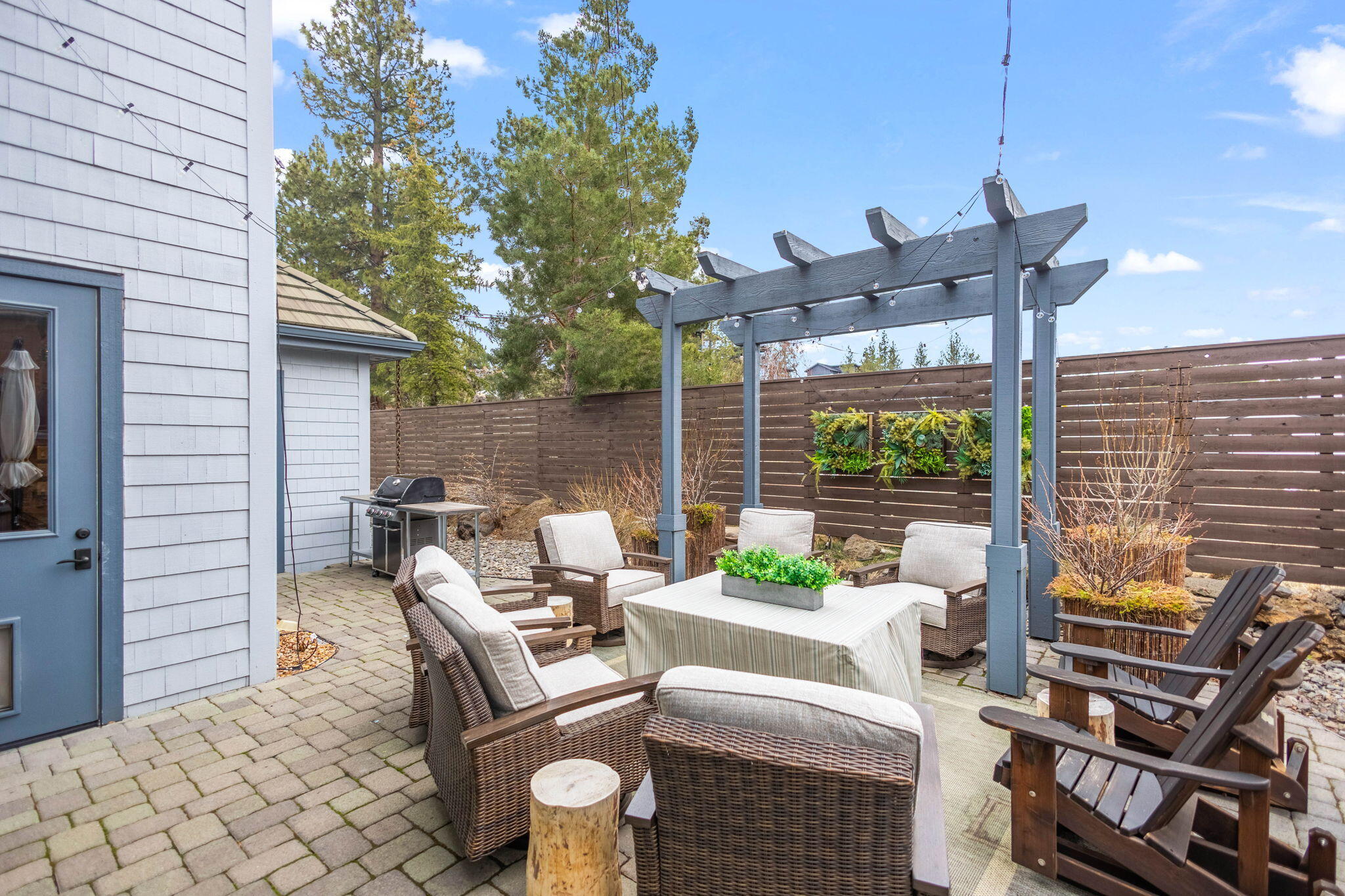 Three Pines - Residential