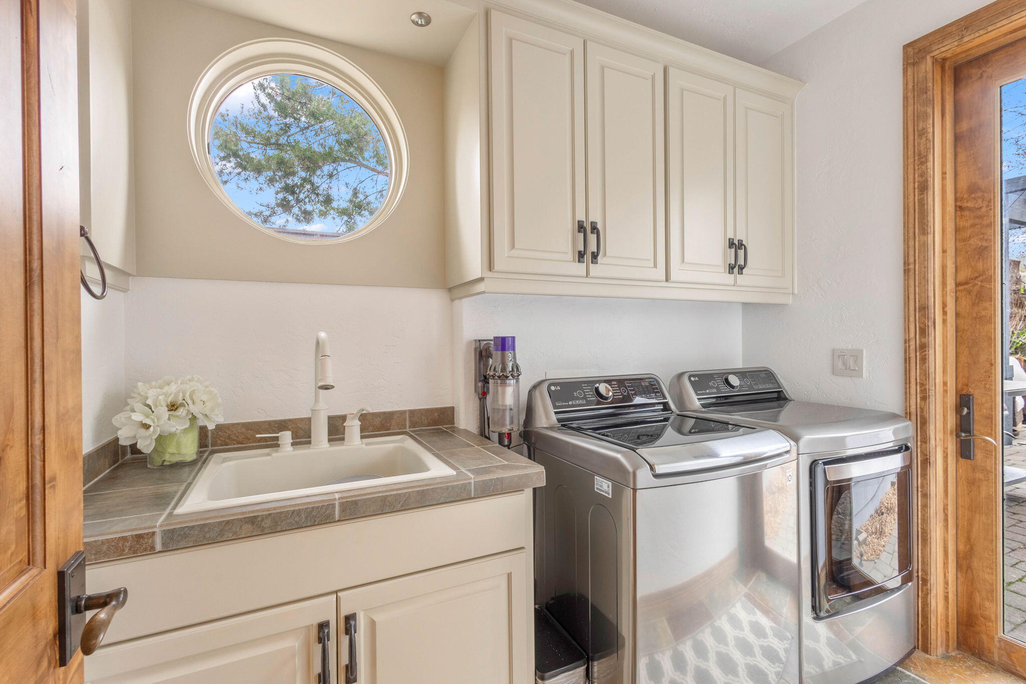 Three Pines - Residential