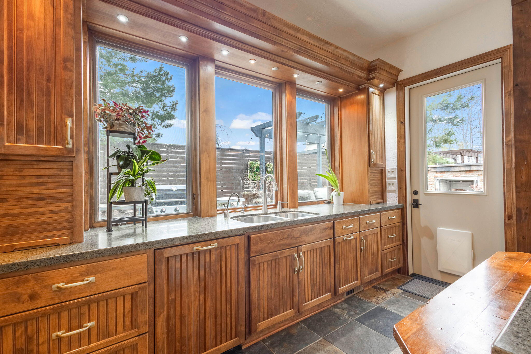 Three Pines - Residential