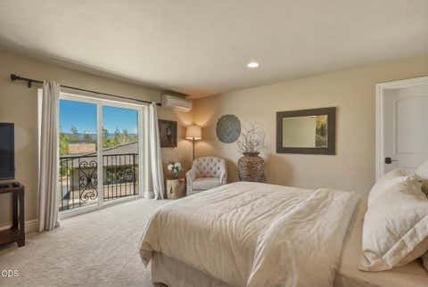 Tiny photo for 19372 Seaton Loop, Bend, OR 97702 (MLS # 220223379)