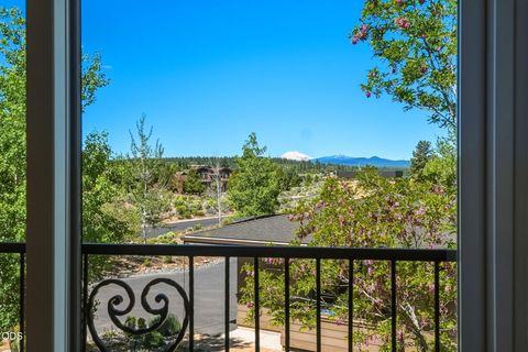 Tiny photo for 19372 Seaton Loop, Bend, OR 97702 (MLS # 220223379)