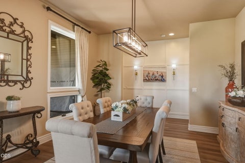 Tiny photo for 19372 Seaton Loop, Bend, OR 97702 (MLS # 220223379)