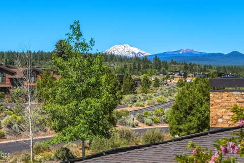 Tiny photo for 19372 Seaton Loop, Bend, OR 97702 (MLS # 220223379)