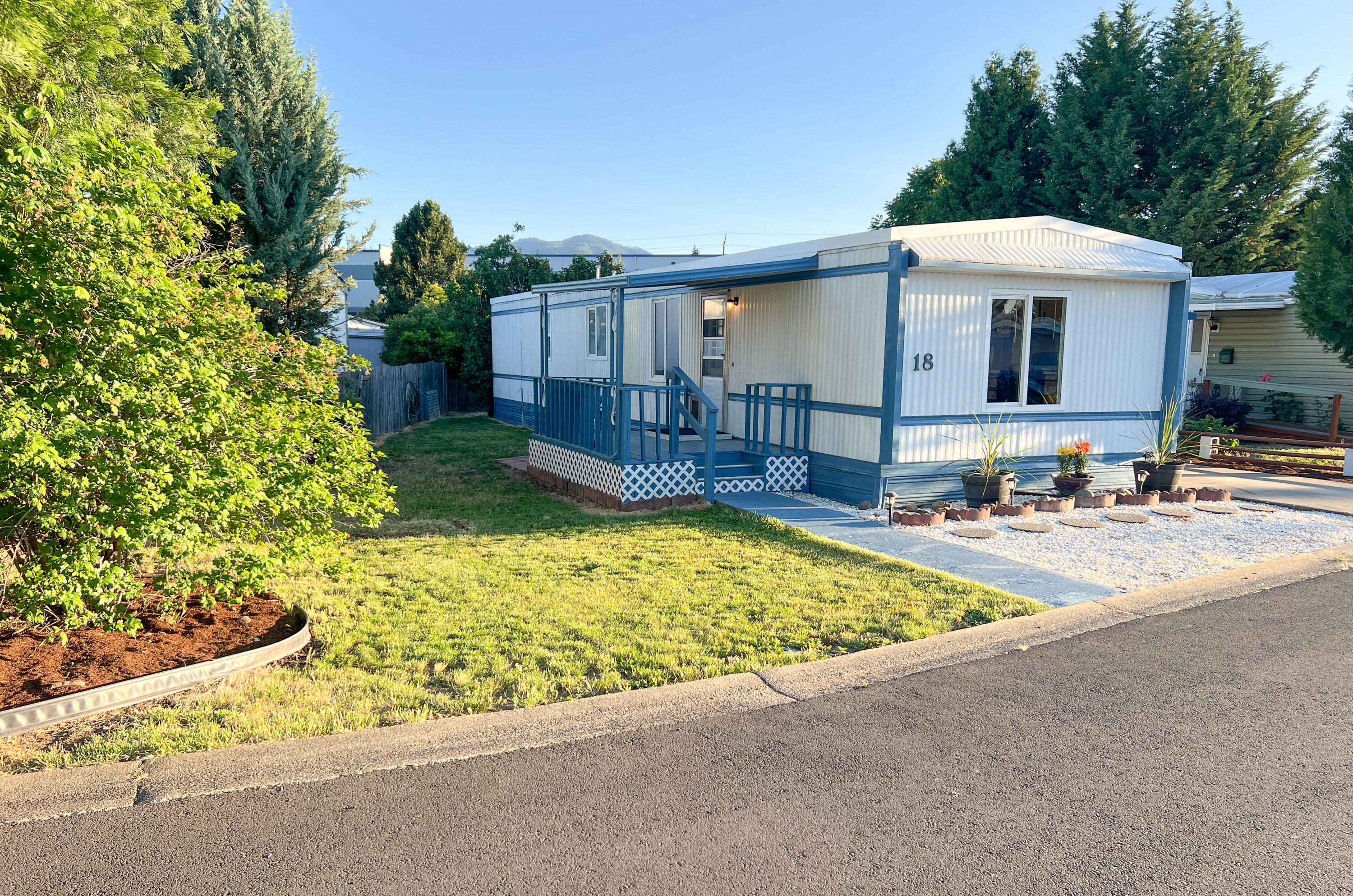 3431 South Pacific Hwy Highway SPC 18