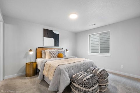 Tiny photo for 3718 Luchu Street, Medford, OR 97504 (MLS # 220216982)