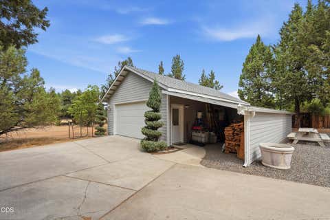 Tiny photo for 3500 NW Ivancovich Way, Redmond, OR 97756 (MLS # 220227029)