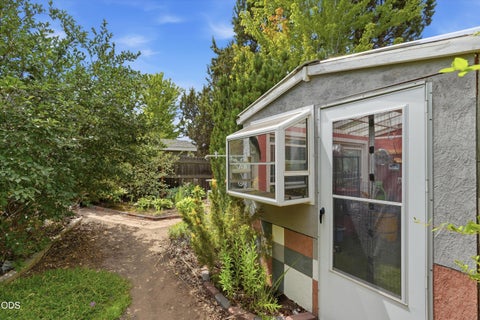 Tiny photo for 3500 NW Ivancovich Way, Redmond, OR 97756 (MLS # 220227029)