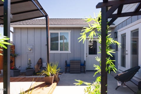 Tiny photo for 541 SW Sunrise Circle, Metolius, OR 97741 (MLS # 220224353)