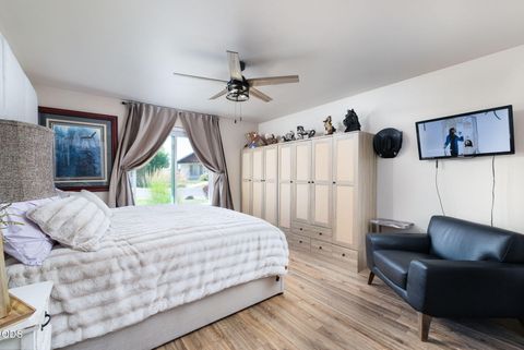 Tiny photo for 541 SW Sunrise Circle, Metolius, OR 97741 (MLS # 220224353)