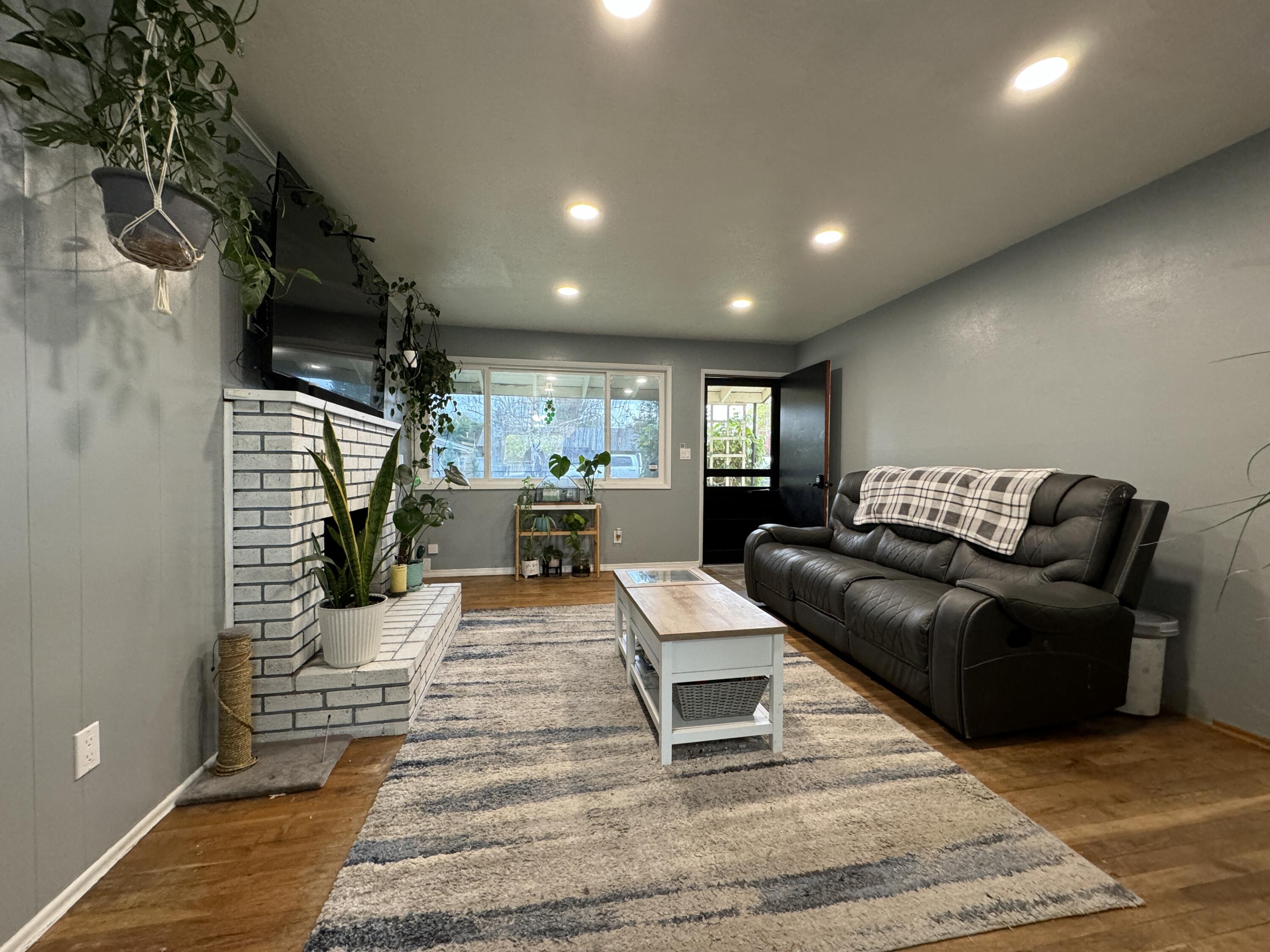 Debirk Homes - Residential