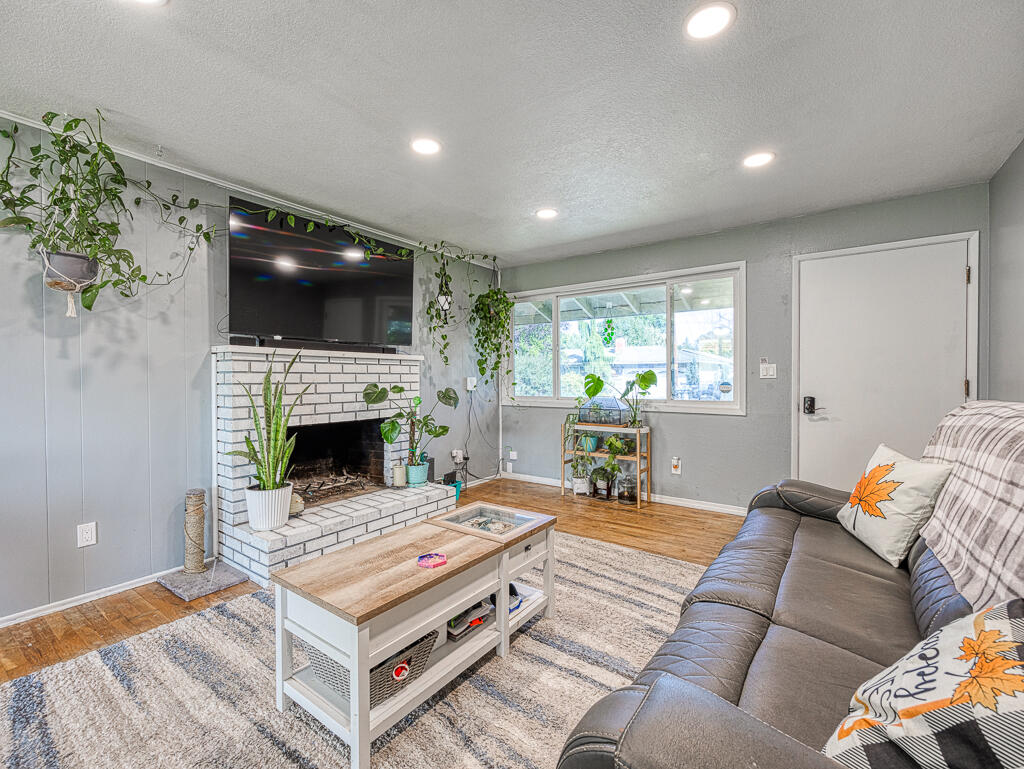 Debirk Homes - Residential