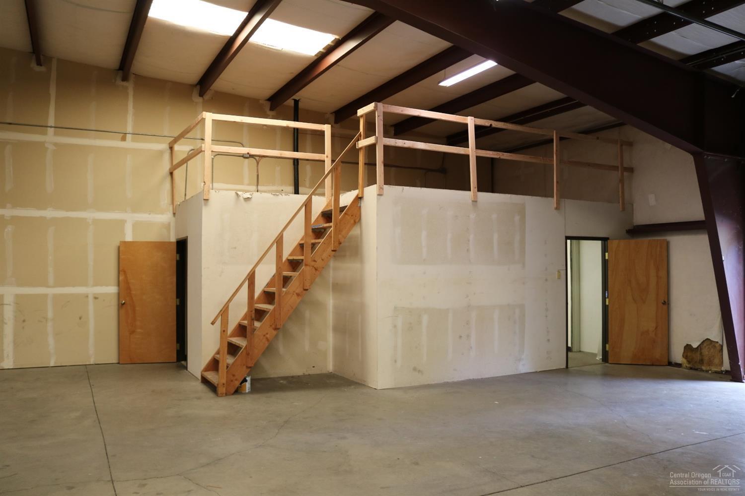 East Empire Business - Commercial Lease