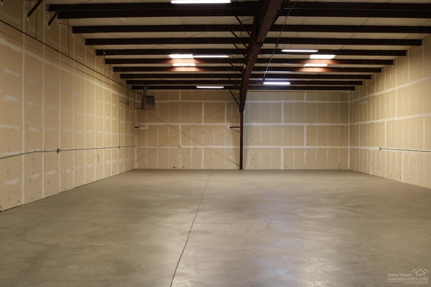 East Empire Business - Commercial Lease