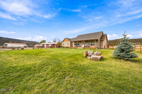 Photo of 14208 N Ochoco Highway, Prineville, OR 97754 (MLS # 220230606)