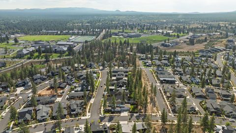 Tiny photo for 1185 NW Singleton Place, Bend, OR 97703 (MLS # 220212664)